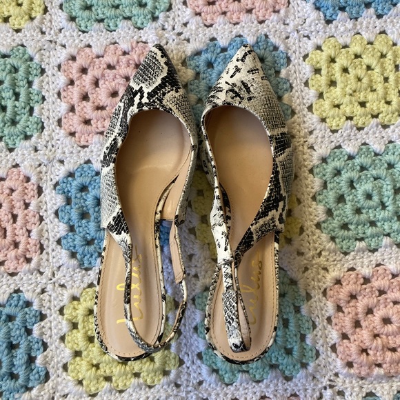 Lululs Snakeskin Pointed Toe Slingback Heels 8.5 - Picture 4 of 9